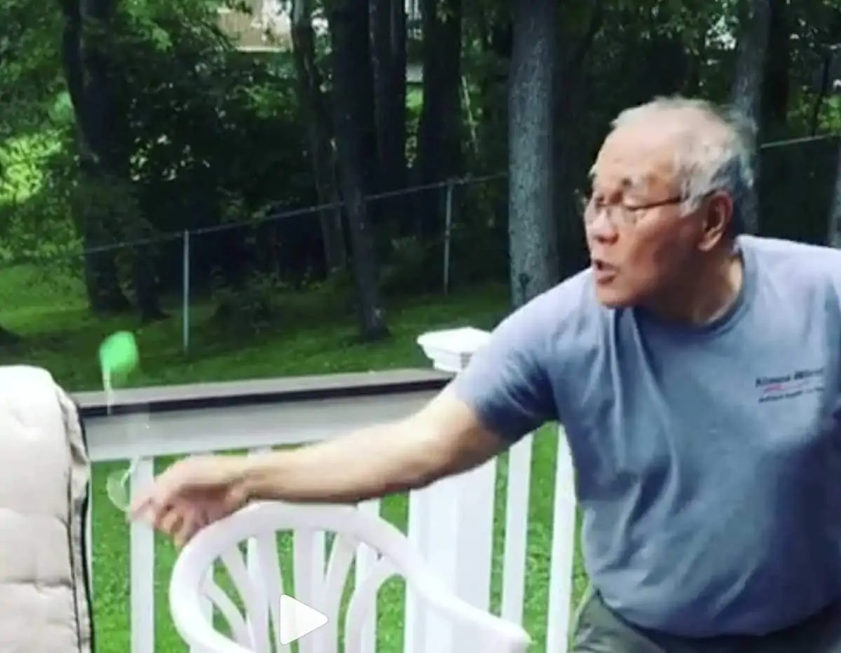 photo: Georgina Pazcoguin's father does a shooting star move with a yo-yo - tricky!